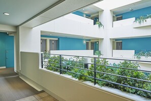 Building design - Hotel Lumiere Kasai (Tokyo)