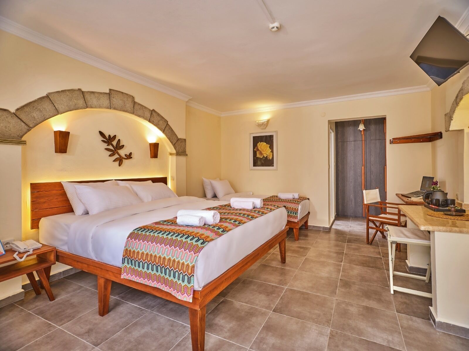 高級客房, 花園景 | 高級寢具、迷你吧、房內夾萬、免費嬰兒床