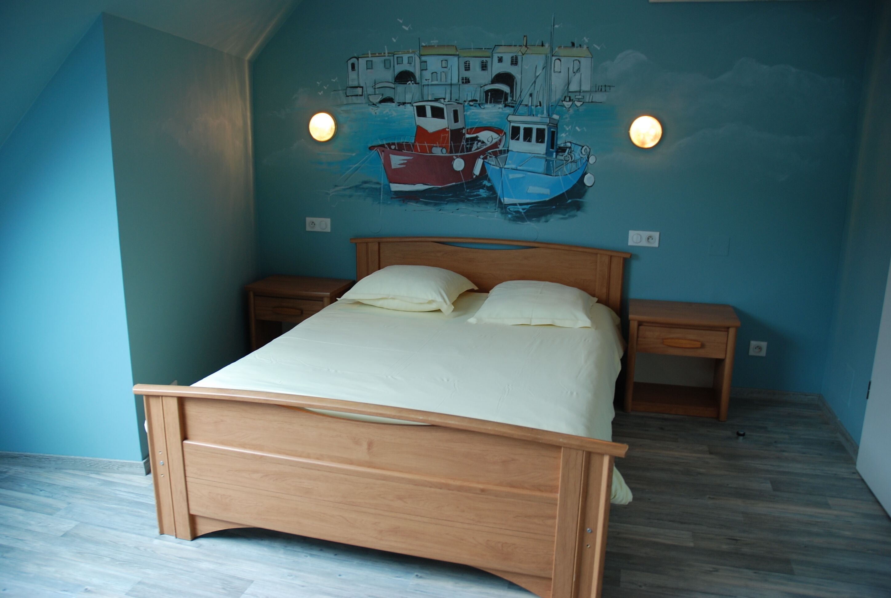 comfort double room | in-room safe, desk, blackout curtains, soundproofing