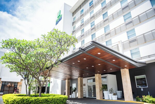 Exterior - Holiday Inn Express Managua by IHG (Managua)