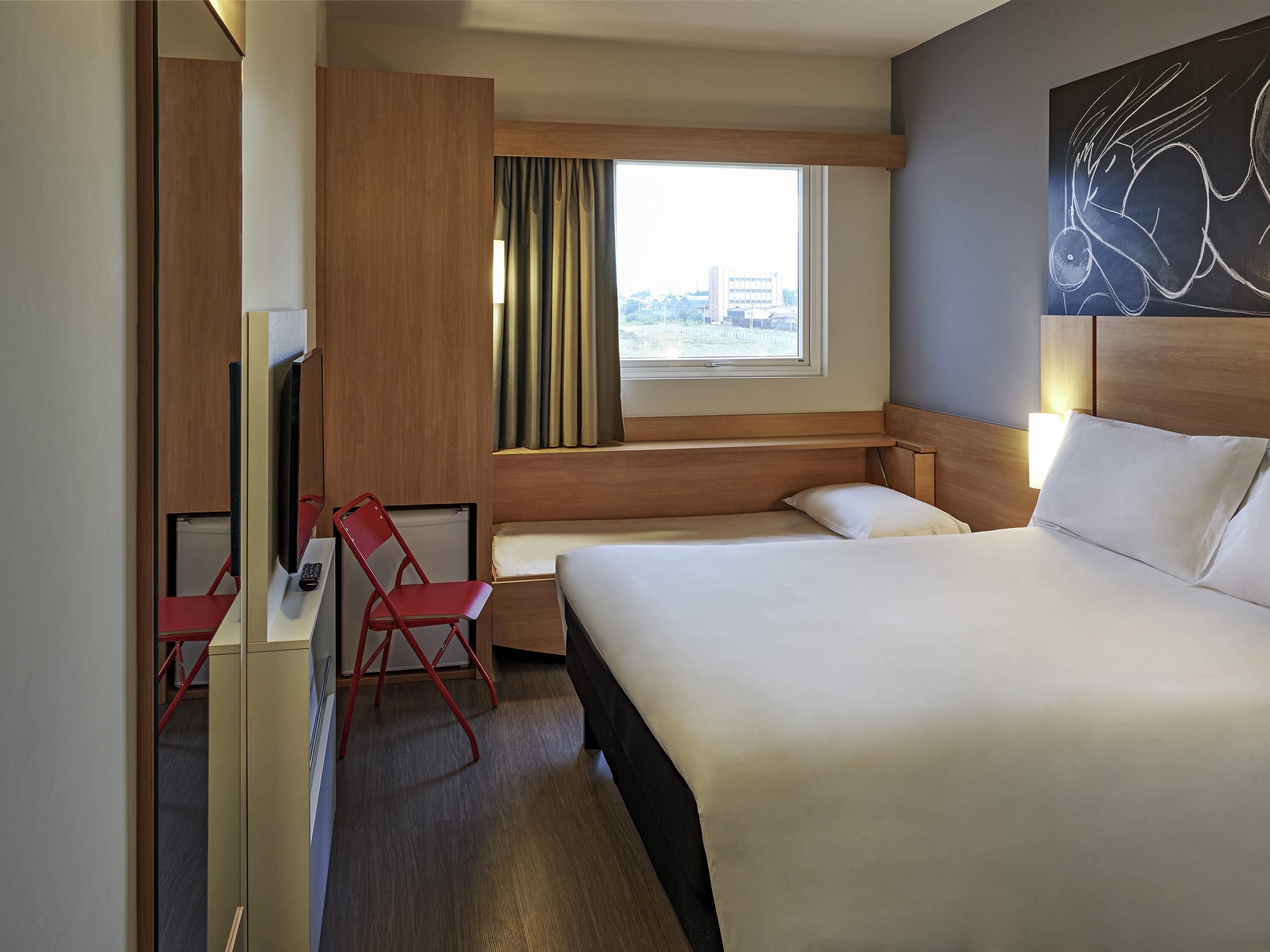 minibar, in-room safe, desk, blackout curtains