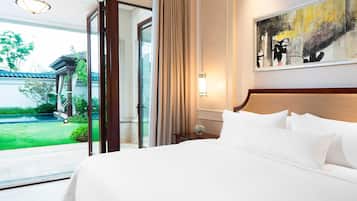 1 bedroom, premium bedding, minibar, in-room safe