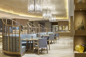 Daily buffet breakfast for a fee - The Westin Zhujiajian Resort, Zhoushan (Zhoushan)