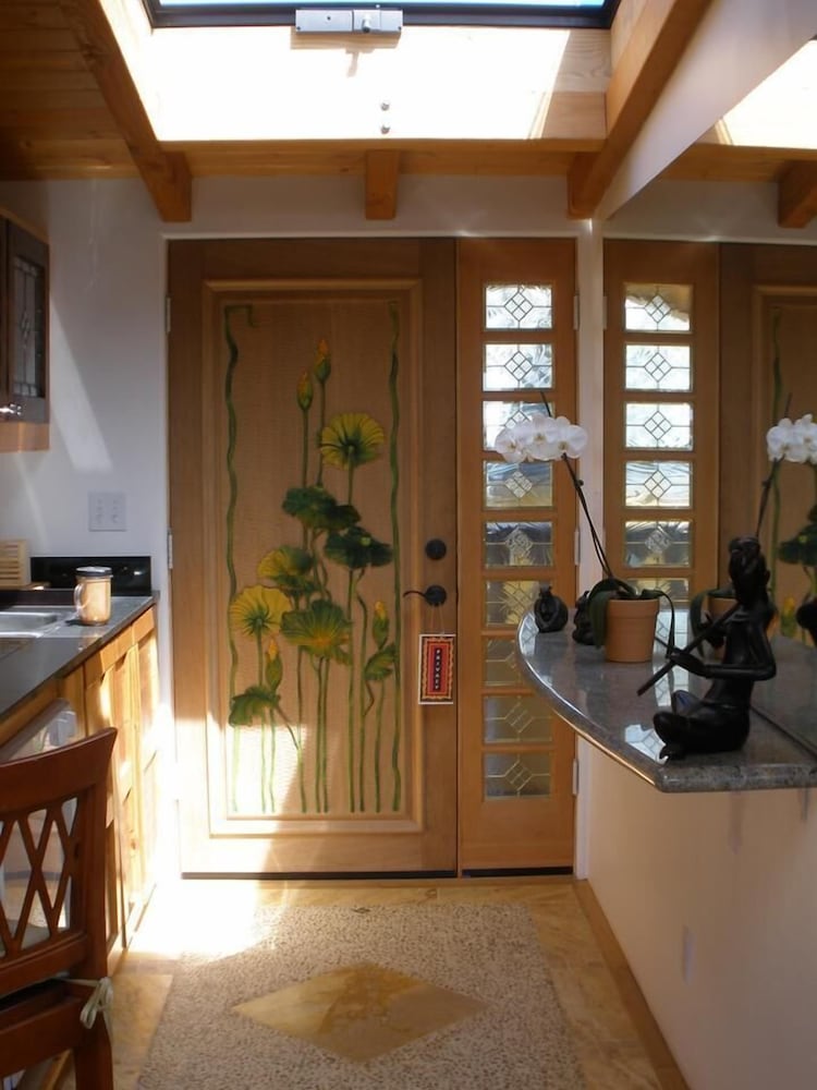 Secret Garden Inn by null