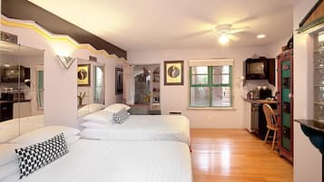 Habitación estándar, 2 camas matrimoniales | Decoración personalizada, muebles diferentes y wifi gratis