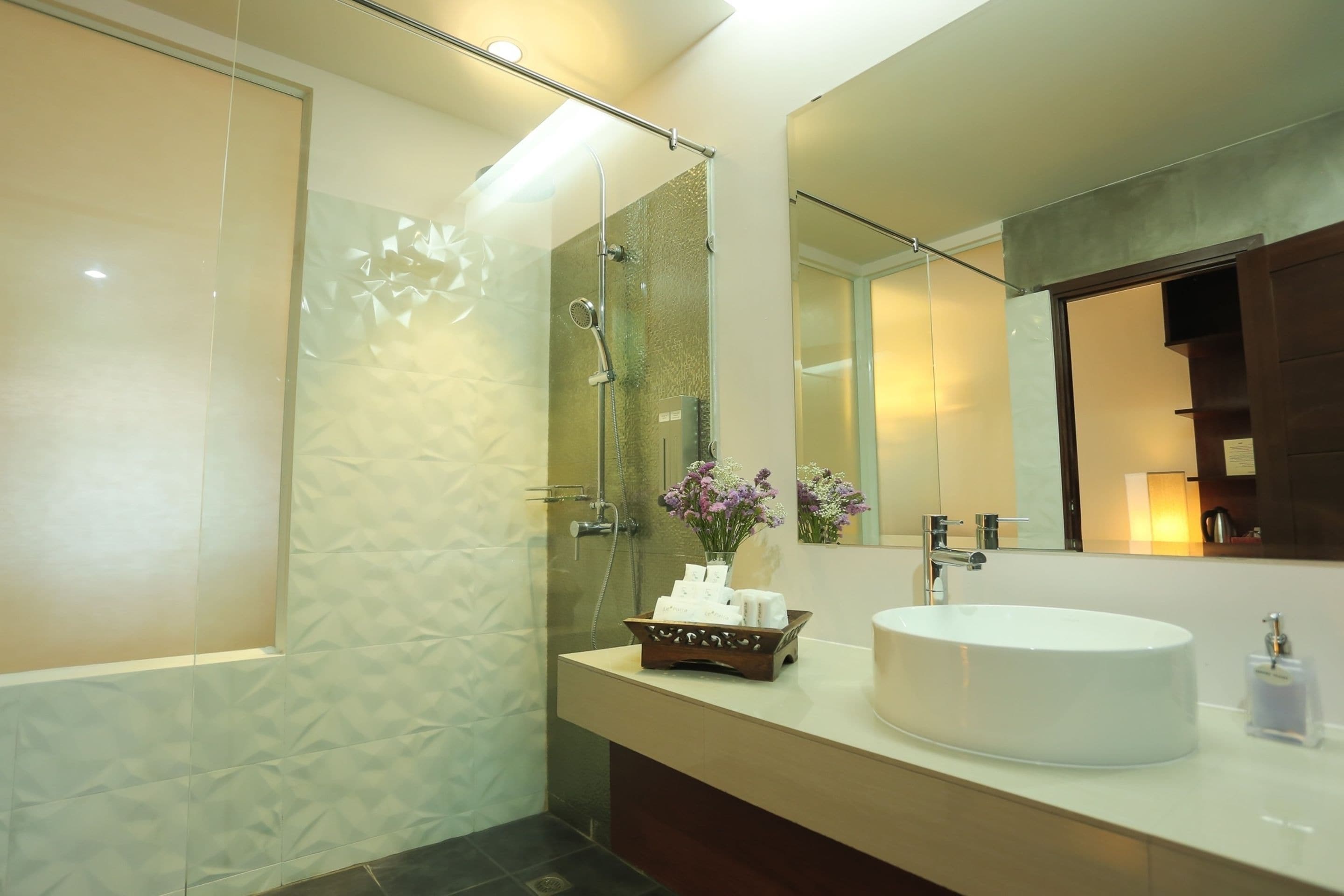 minibar, in-room safe, desk, blackout curtains