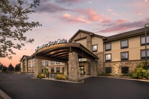 Exterior - Hampton Inn & Suites Bend (Bend)