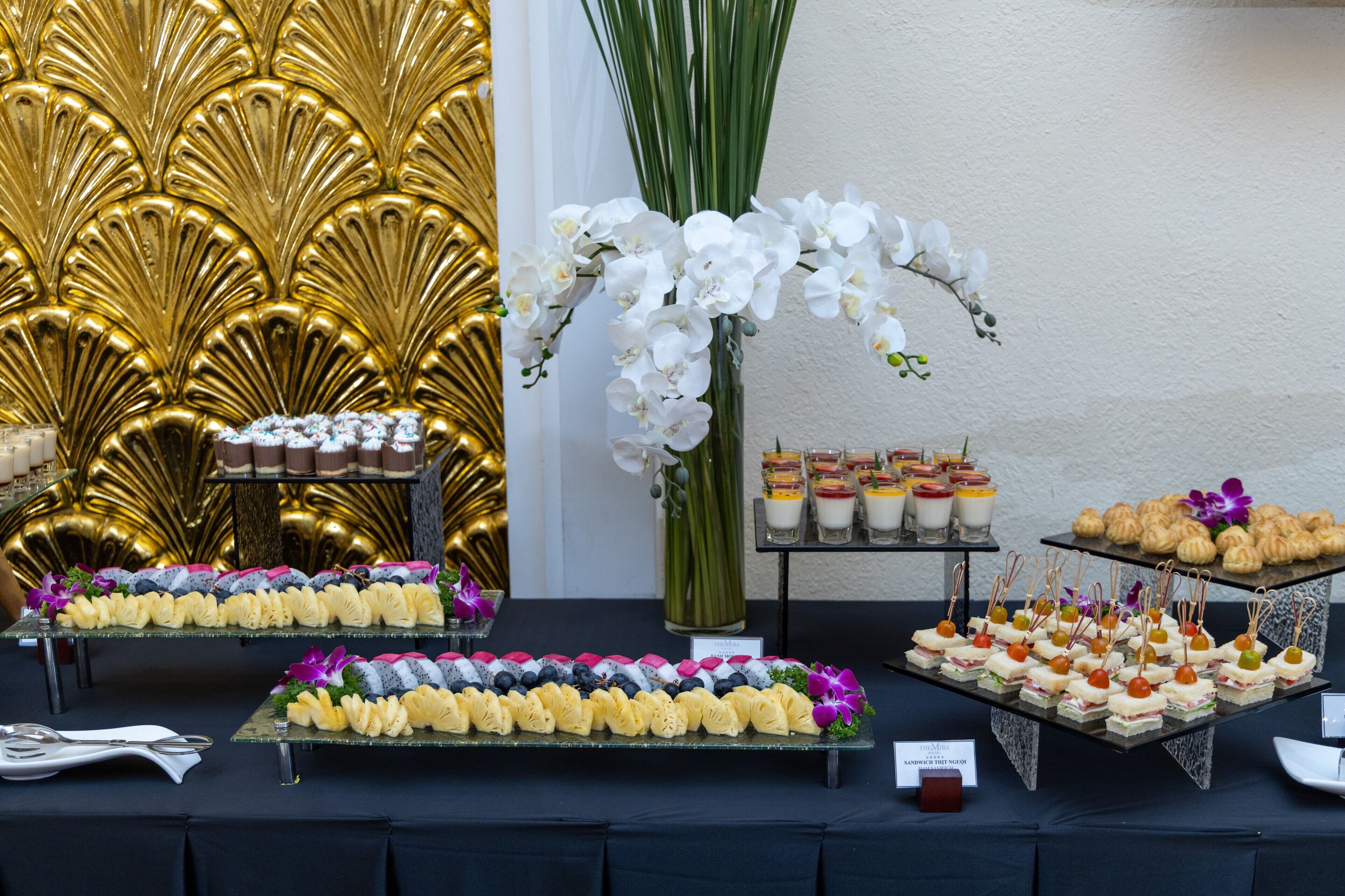 breakfast, lunch, dinner served; asian cuisine