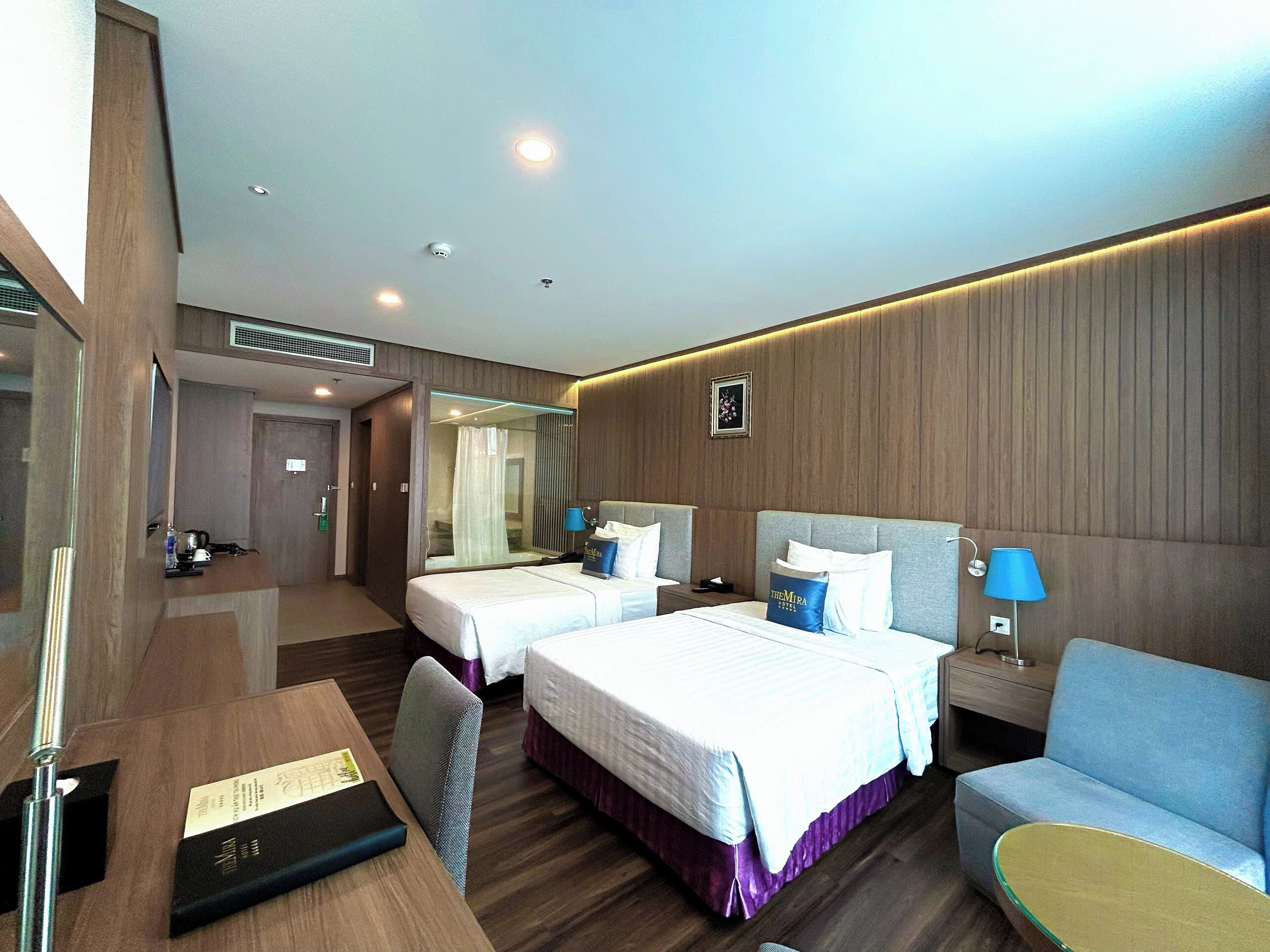 superior twin room | 1 bedroom, minibar, in-room safe, desk