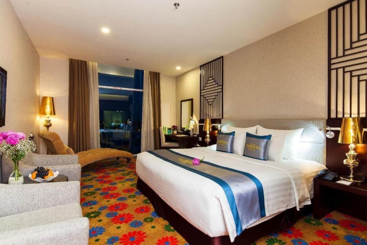 Minibar, in-room safe, desk, blackout curtains