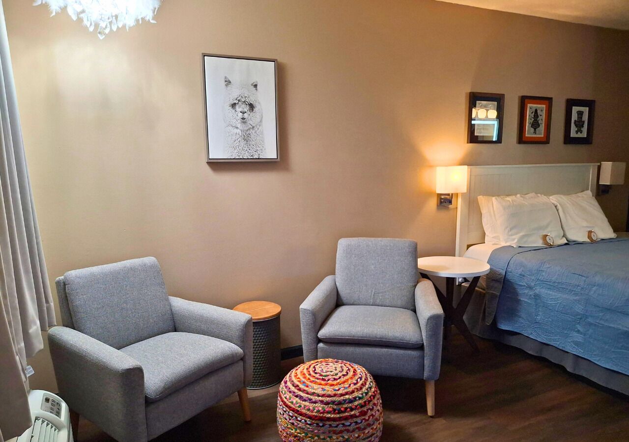 Standard Room, 1 Queen Bed