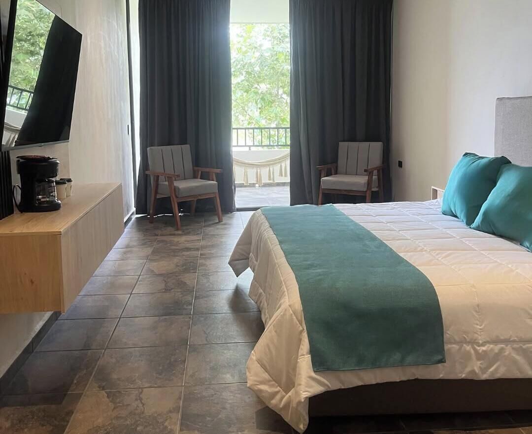 Memory-foam beds, WiFi, individually decorated, individually furnished