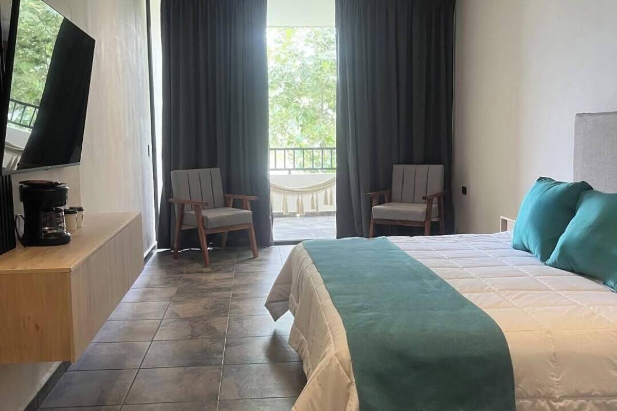 Memory-foam beds, WiFi, individually decorated, individually furnished