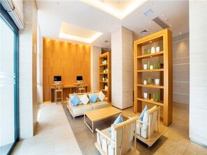 Lobby - Ji Hotel (Shanghai)