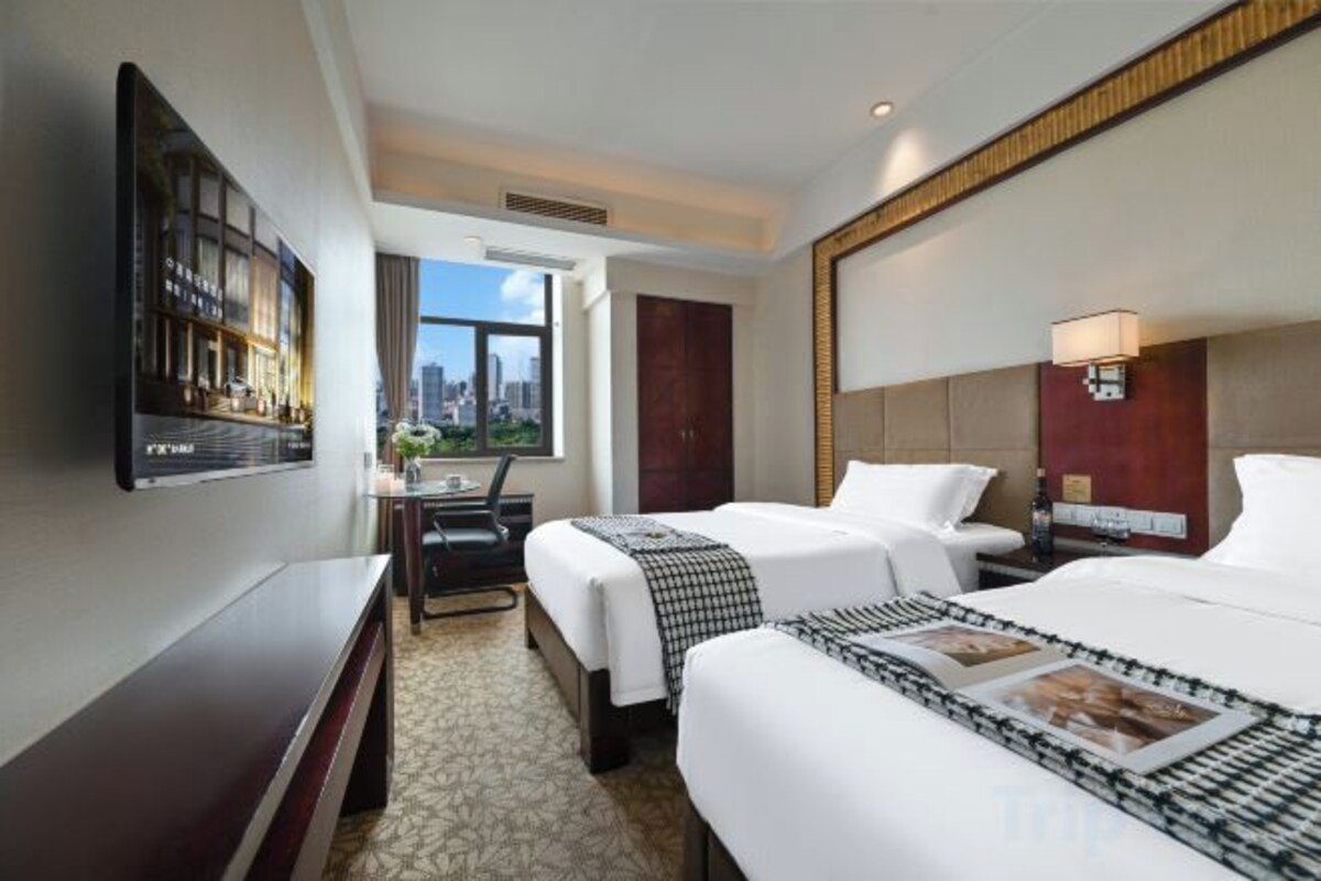 Business Standard Room