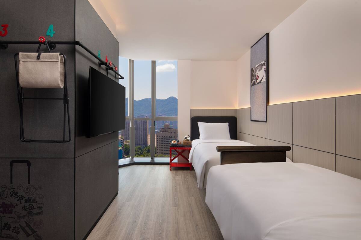 Standard Room, 2 Twin Beds | Down comforters, in-room safe, blackout drapes, WiFi (free)