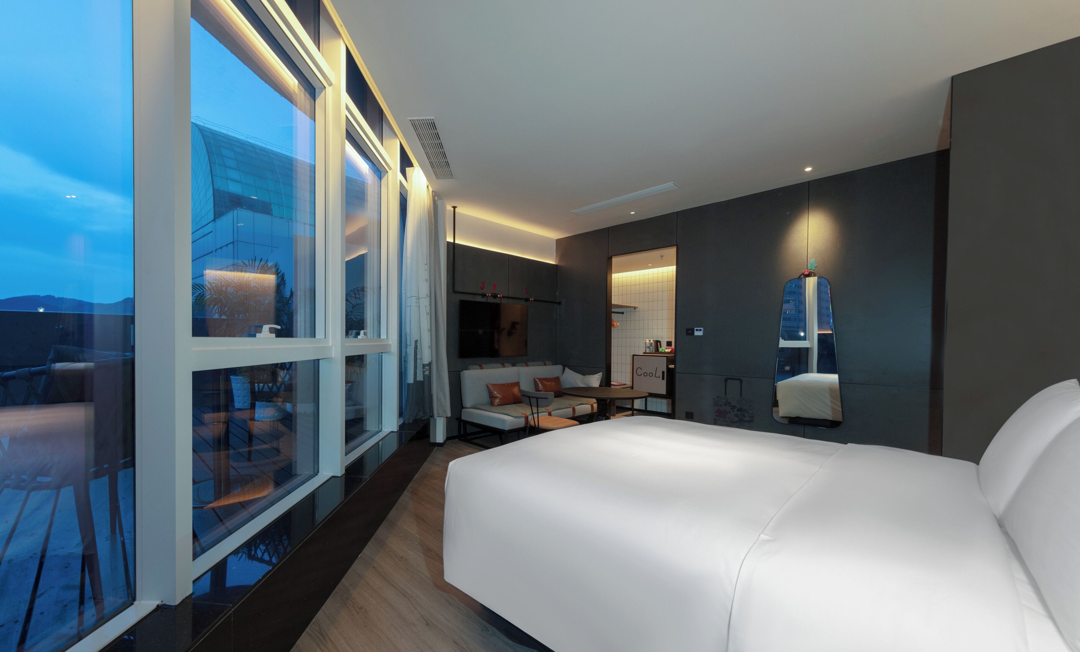 Donsdekens, een kluis op de kamer, verduisterende gordijnen, gratis wifi