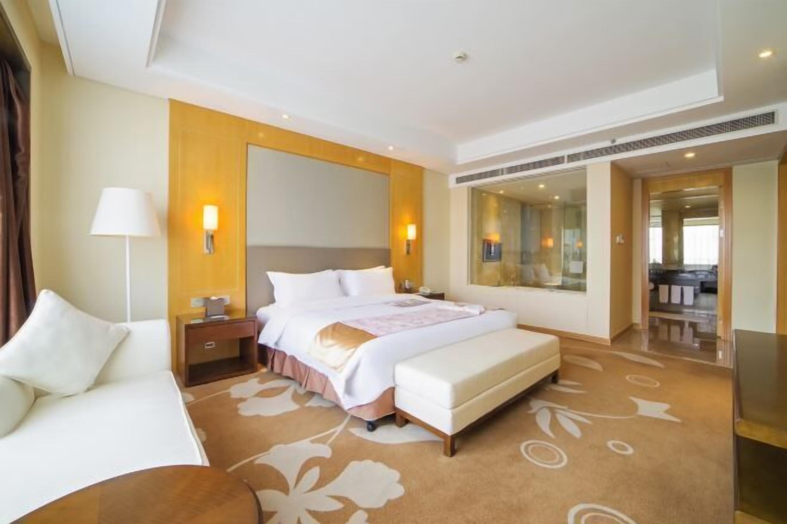 高級寢具、房內夾萬、獨特設計、獨特裝修