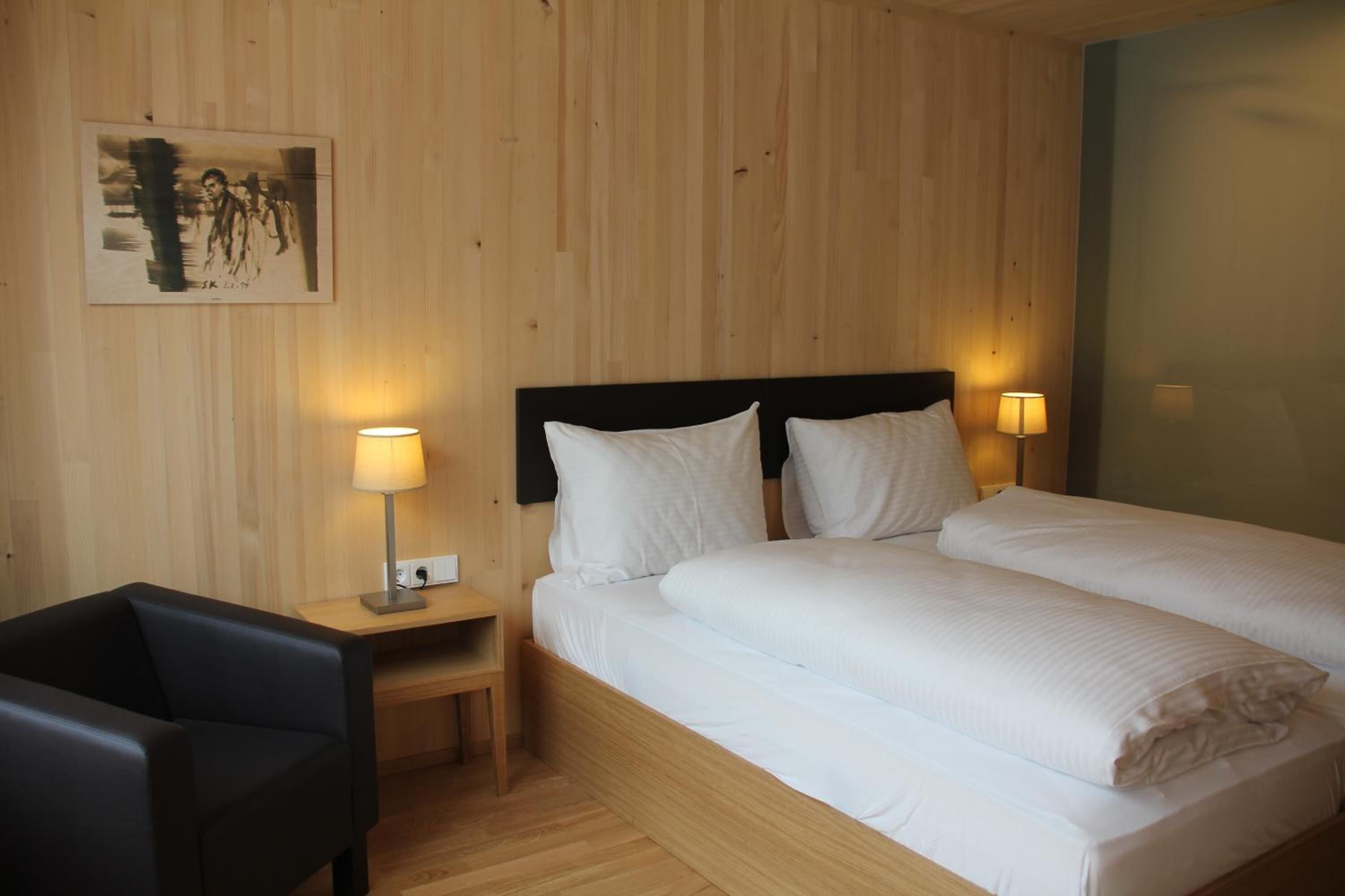 1 bedroom, premium bedding, minibar, in-room safe