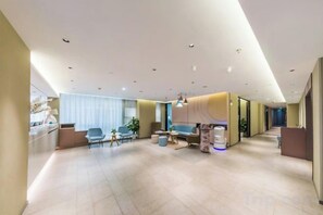 Unclassified image, 3 of 55, button - Homeinn · neo (Guangzhou Beijing Road Pedestrian Street Gongyuanqian Subway Station) (Guangzhou)