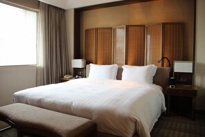 Minibar, in-room safe, desk, blackout drapes - Chengdu Harriway Hotel (Chengdu)