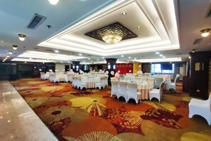 Unclassified image, 3 of 63, button - Royal Prince Hotel (Quanzhou)