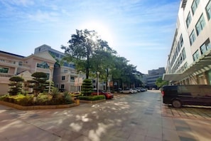 Ngoại thất