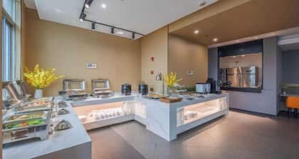 Nanyuan Ejiaplus Hotel (Ninghai Xizi International)