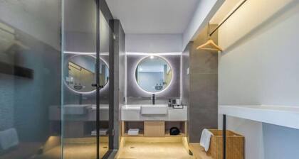 Nanyuan Ejiaplus Hotel (Ninghai Xizi International)