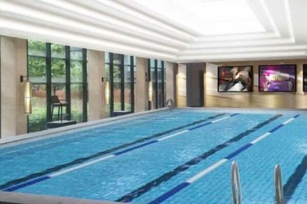 Piscine intérieure