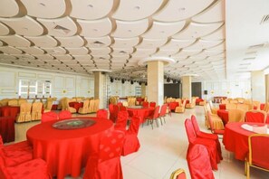 Unclassified image, 3 of 103, button - Haotian Holiday Hotel Beijing (Beijing)