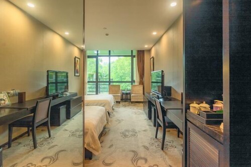 Shanghai Yiqinyuan Resort