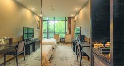 Shanghai Yiqinyuan Resort