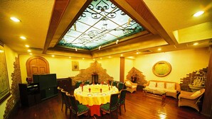Unclassified image, 3 of 15, button - Chaoyang Hotel (Beijing)