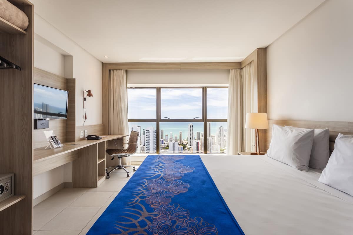 1 bedroom, minibar, in-room safe, laptop workspace