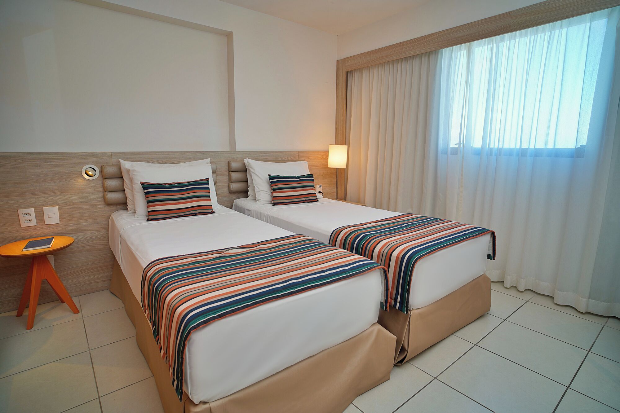 Superior Twin kamer | Een minibar, een kluis op de kamer, een laptopwerkplek