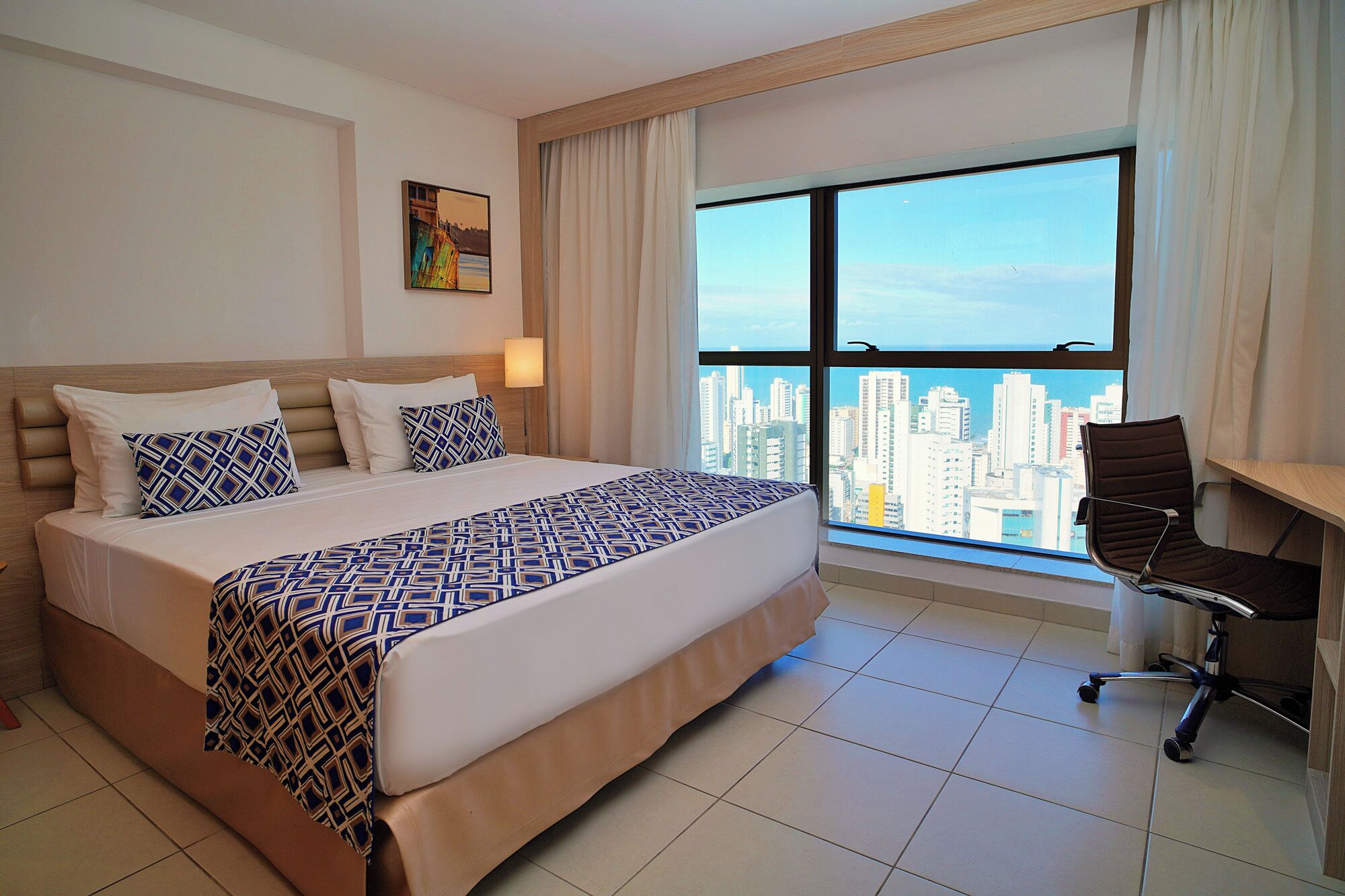 Premium Room - Vista Mar | Minibar, caja fuerte, espacio para trabajar con un portátil