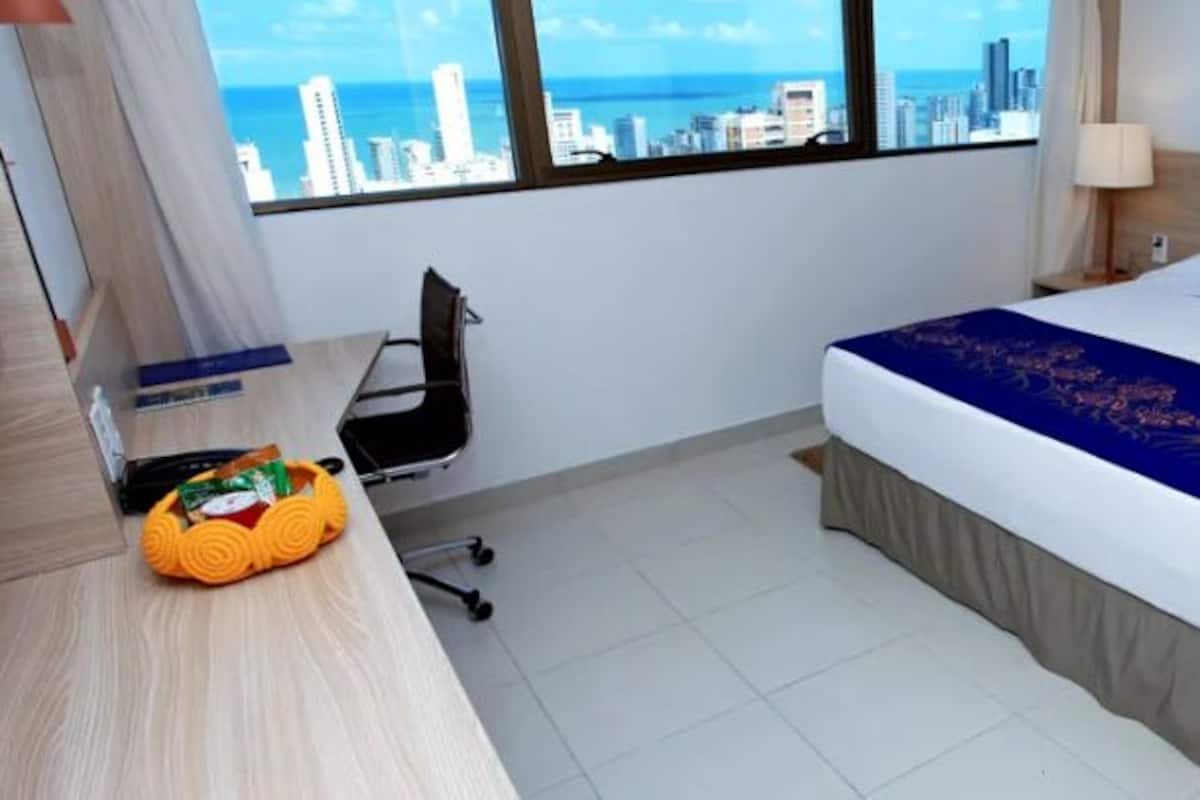 1 habitación, minibar y caja de seguridad en la habitación