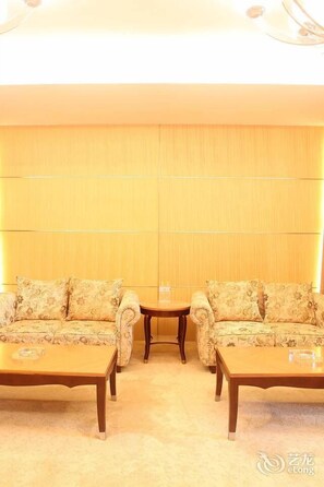 Room - Phoenix Jinghua Hotel (Nanjing)