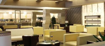 Phoenix Jinghua Hotel