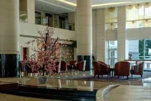 Lobby lounge - Lake Malaren International Convention Center Hotel (Shanghai)