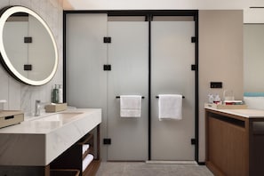 Habitació, 1 llit de matrimoni gran | Bany | Banyera
