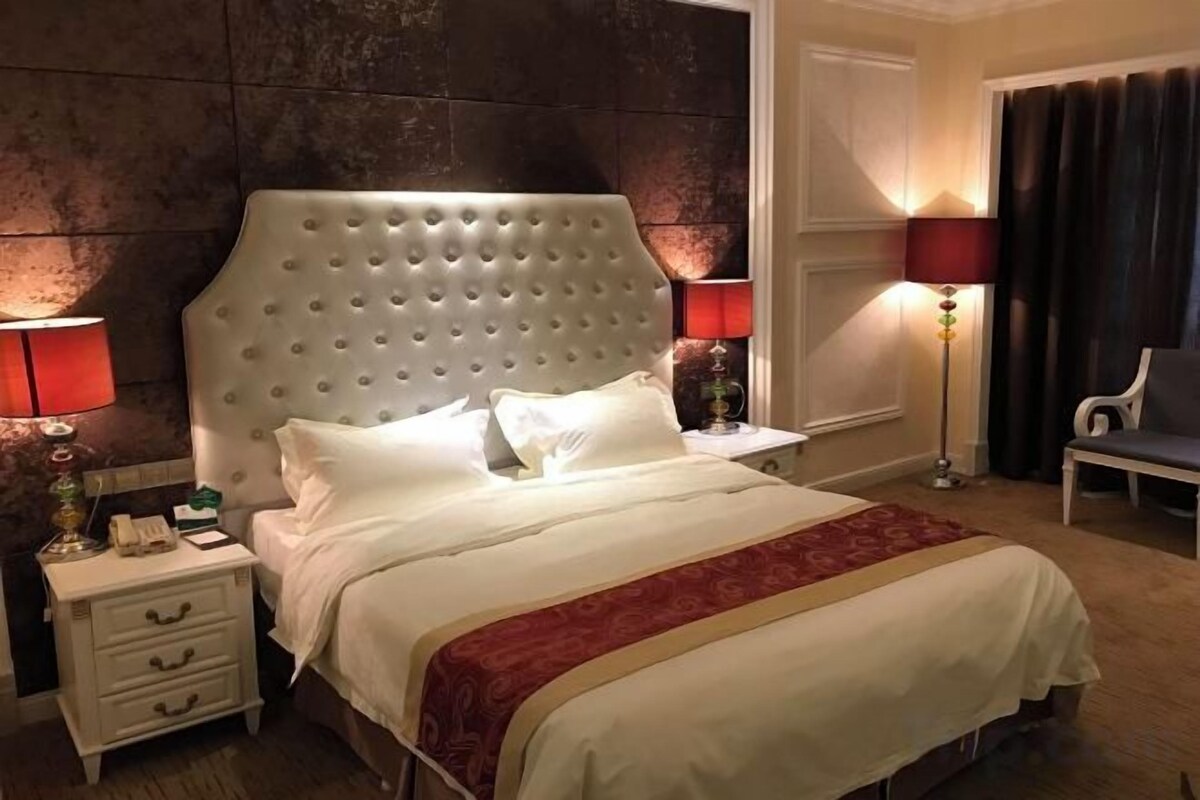 Deluxe Single Room with Hot Spring - Building C