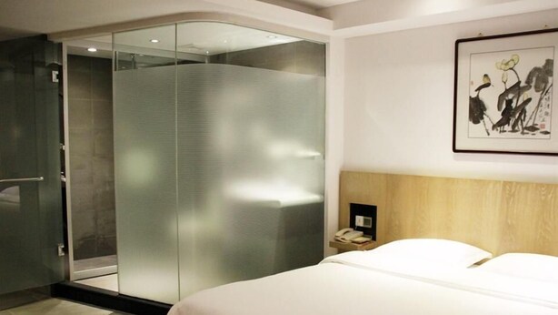 Unclassified image, 1 of 27, button - Beijing West Mansion Hotel (Beijing)