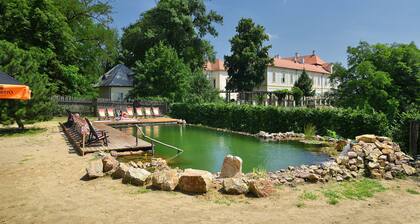 Chateau Loucen Garden Retreat