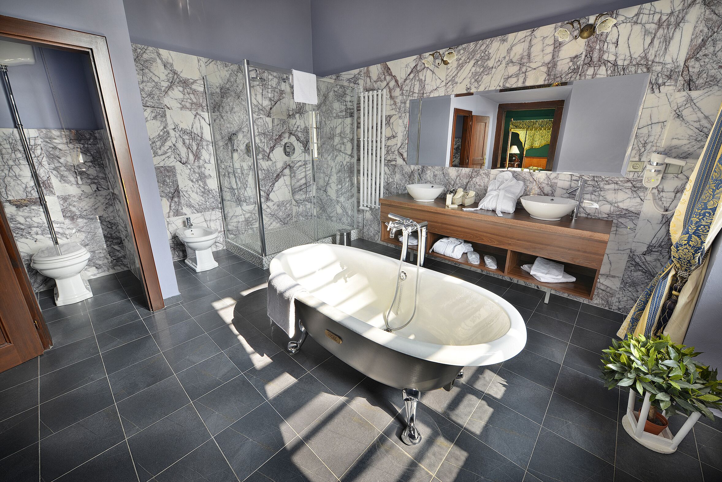 Chateau Loucen Garden Retreat