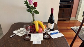 客房 | 起居區 | 平面電視