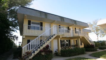 Bagian depan properti