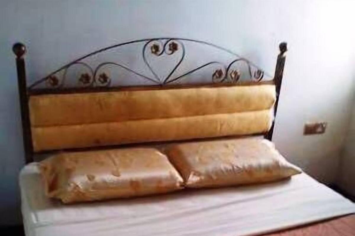 Boutique Room - No Window