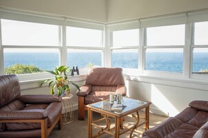 House, 3 Bedrooms, 2 Bathrooms (Light Keepers) | 3 bedrooms, individually decorated, individually furnished